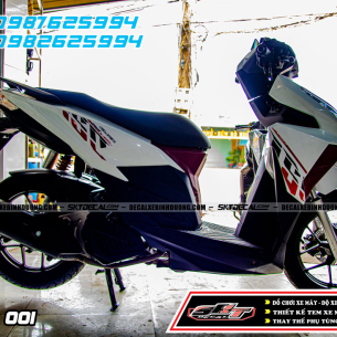 tem-roi-xe-click-den-trang-chi