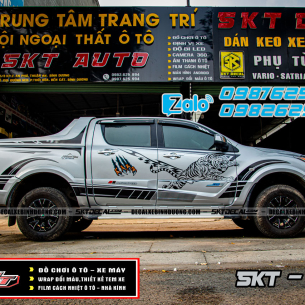 tem-suon-xe-ban-tai-mazda-bt50-den-bac-ho-003