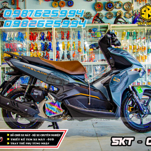 tem-trum-xe-airblade-2020-xanh-den-trong-dong