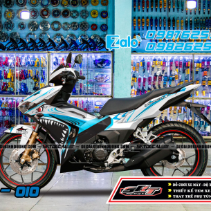 tem-trum-winner-x-v3-xanh-trang-ca-map-010