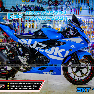 tem-trum-xe-gsx-xanh-trang-03a