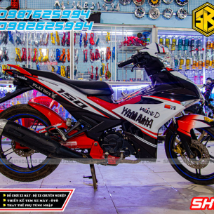 tem-exciter-150-trang-den-do-zippo