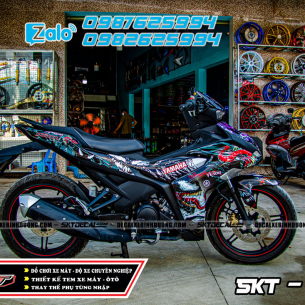 tem-trum-xe-exciter-155-den-trang-venom