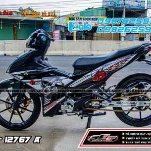 tem-trum-xe-exciter-150-den-trang-bull