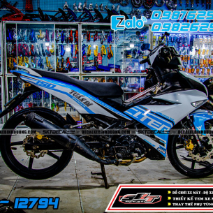 tem-trum-xe-exciter-150-trang-xanh-den-chi