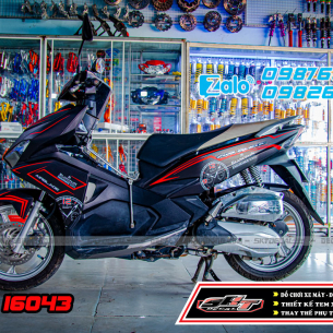 tem-trum-xe-airblade-den-chi-do-dong-ho