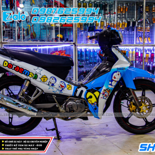 tem-trum-xe-sirius-xanh-trang-doraemon