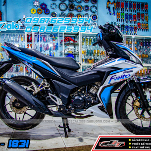 tem-trum-xe-winner-xanh-trang