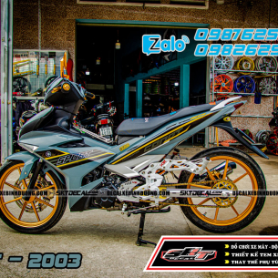 tem-roi-exciter-150-xam-den-vang-sport-2003