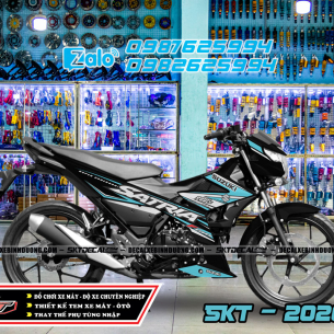 tem-roi-xe-satria-den-xanh-trang-chi-2026a