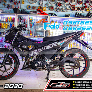 tem-raider-trang-den