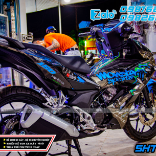 tem-winner-x-xanh-den-monster