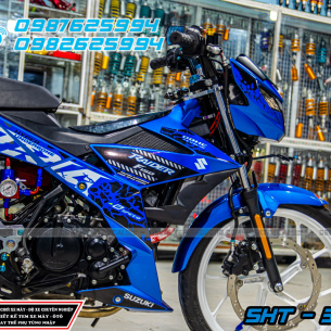 tem-roi-satria-xanh-den-trang