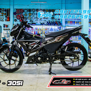 tem-roi-xe-raider-den-trang