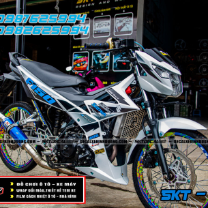 tem-roi-satria-trang-den-xanh-3055