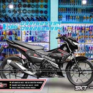 tem-roi-xe-satria-den-xam-trong-dong-3082