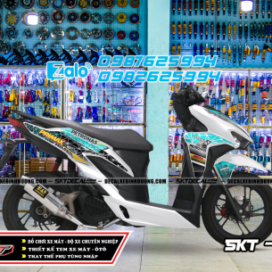 tem-roi-vario-trang-den-xanh-petronas-3270