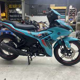 tem-roi-exciter-155-xanh-den-do